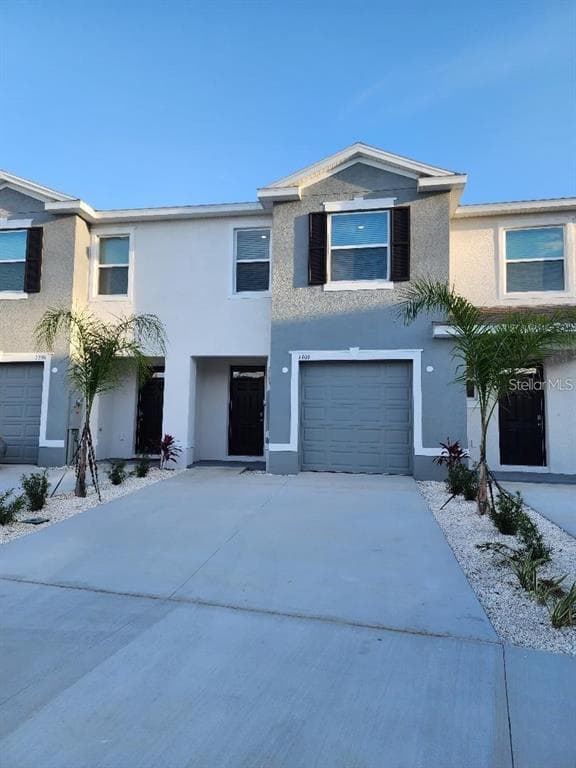 1401 COLT CREEK PLACE WESLEY CHAPEL, FL 33543