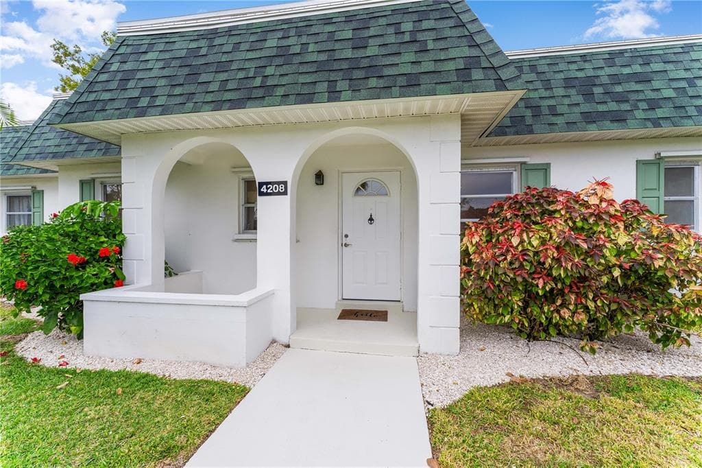 4208 35TH AVENUE W UNIT 4208 BRADENTON, FL 34205