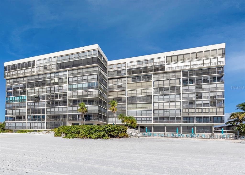 15462 GULF BOULEVARD UNIT 901 MADEIRA BEACH, FL 33708