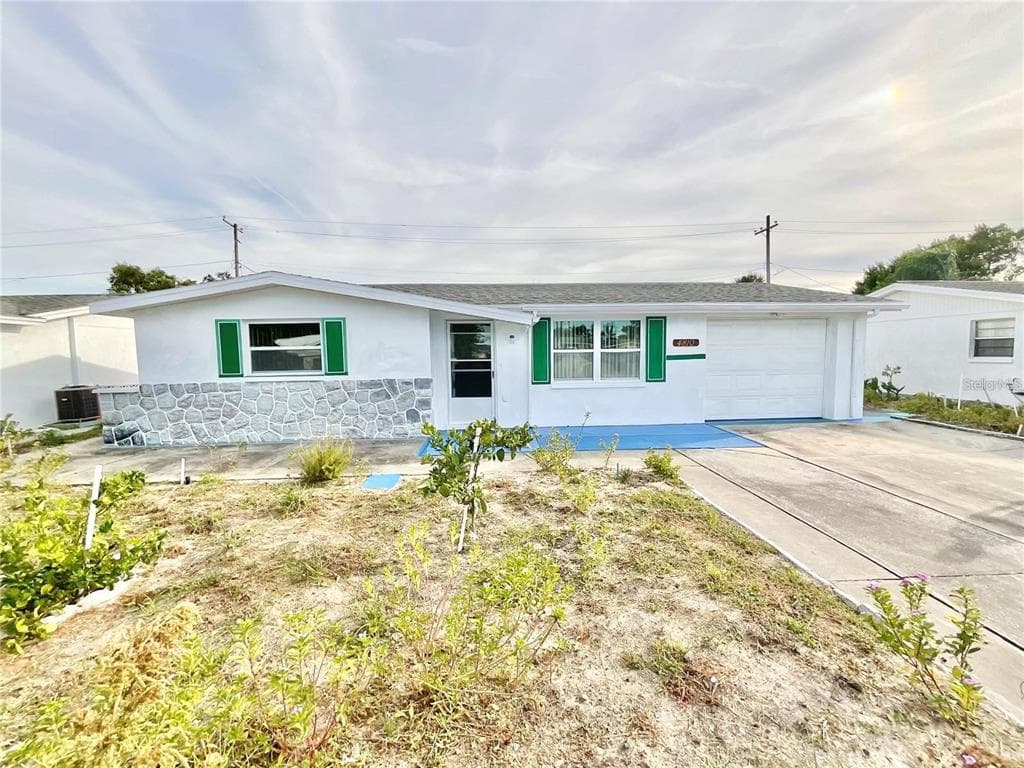 4810 FLORA AVENUE HOLIDAY, FL 34690