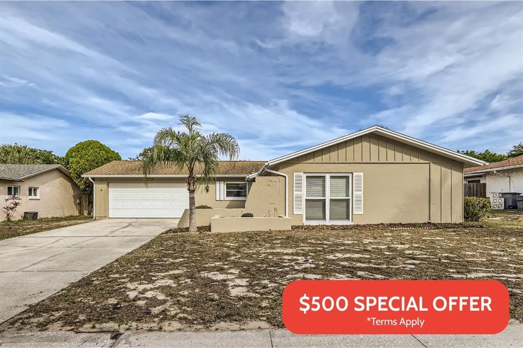 203 EARL STREET TARPON SPRINGS, FL 34689