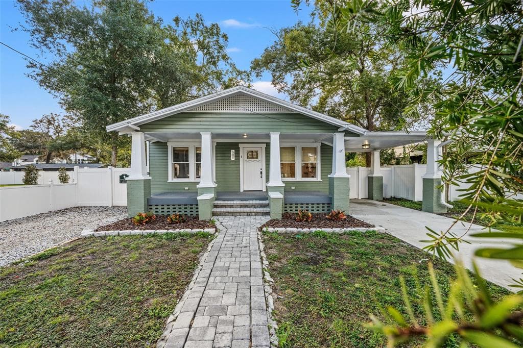 905 E LOUISIANA AVENUE TAMPA, FL 33603