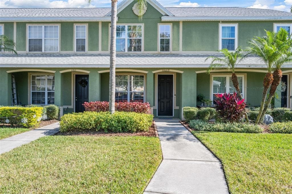 11609 COLONY LAKE DRIVE TAMPA, FL 33635