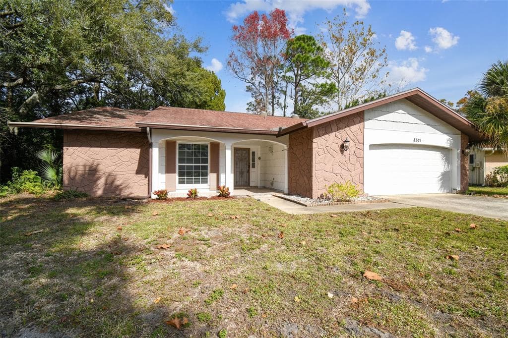8305 ROXBORO DRIVE HUDSON, FL 34667