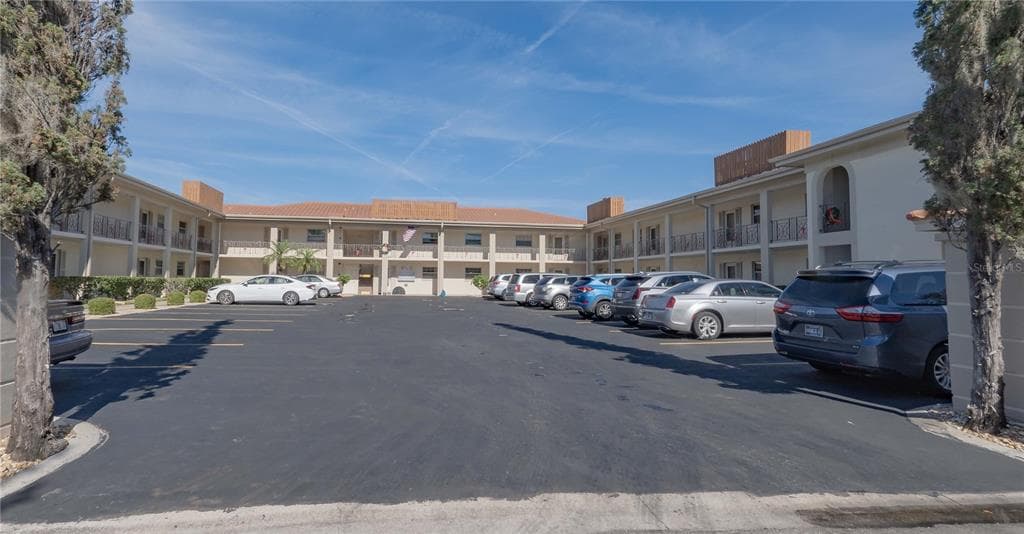 19029 US HIGHWAY 19 N UNIT 6-18 CLEARWATER, FL 33764
