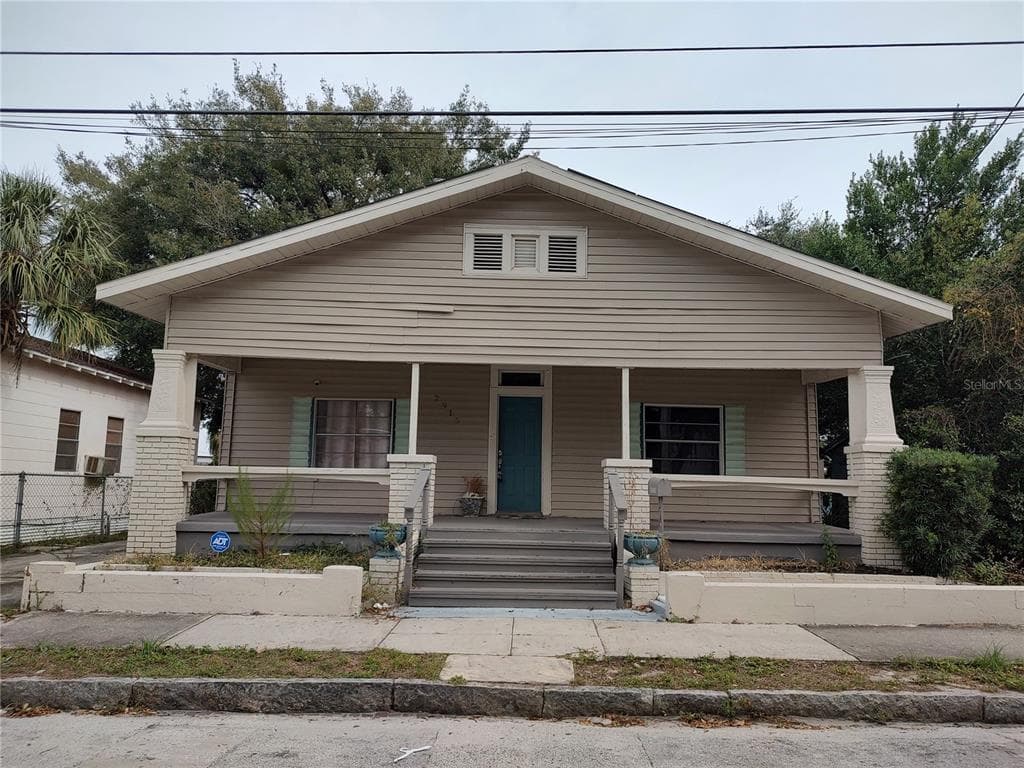 2913 N 18TH STREET TAMPA, FL 33605