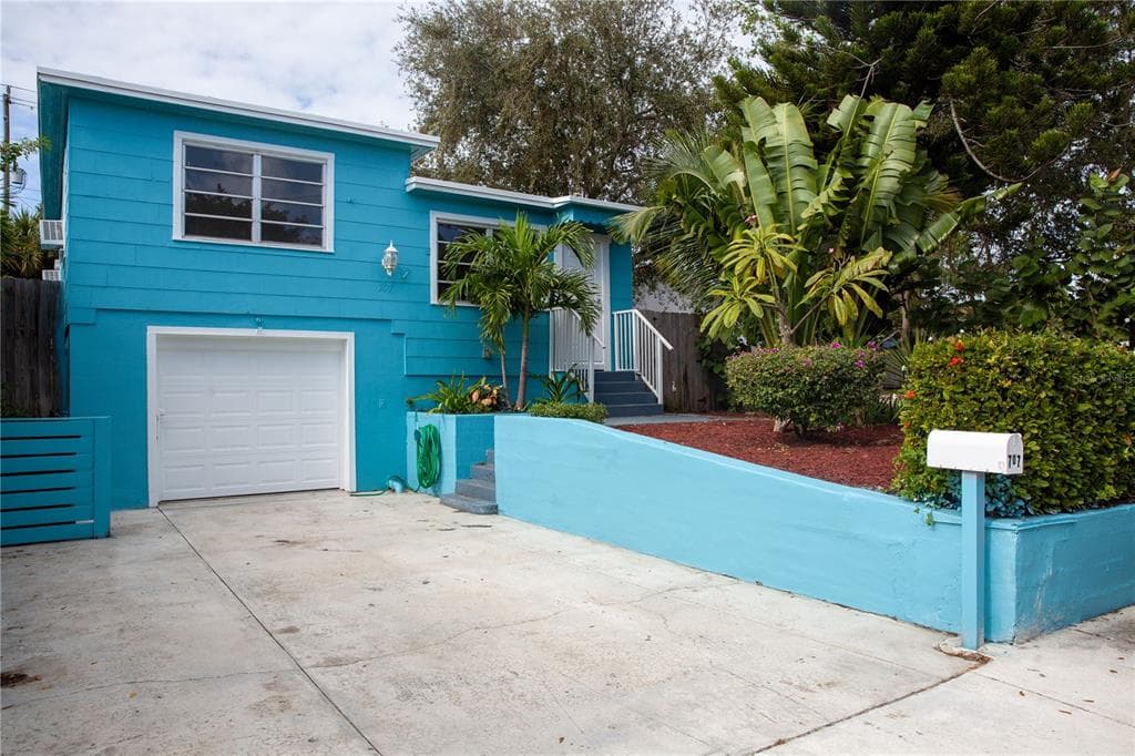 707 S PINE STREET LAKE WORTH, FL 33460