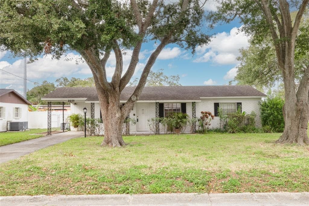 3001 W PATTERSON STREET TAMPA, FL 33614