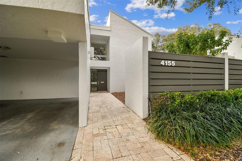 4155 NORTHMEADOW CIRCLE TAMPA, FL 33618