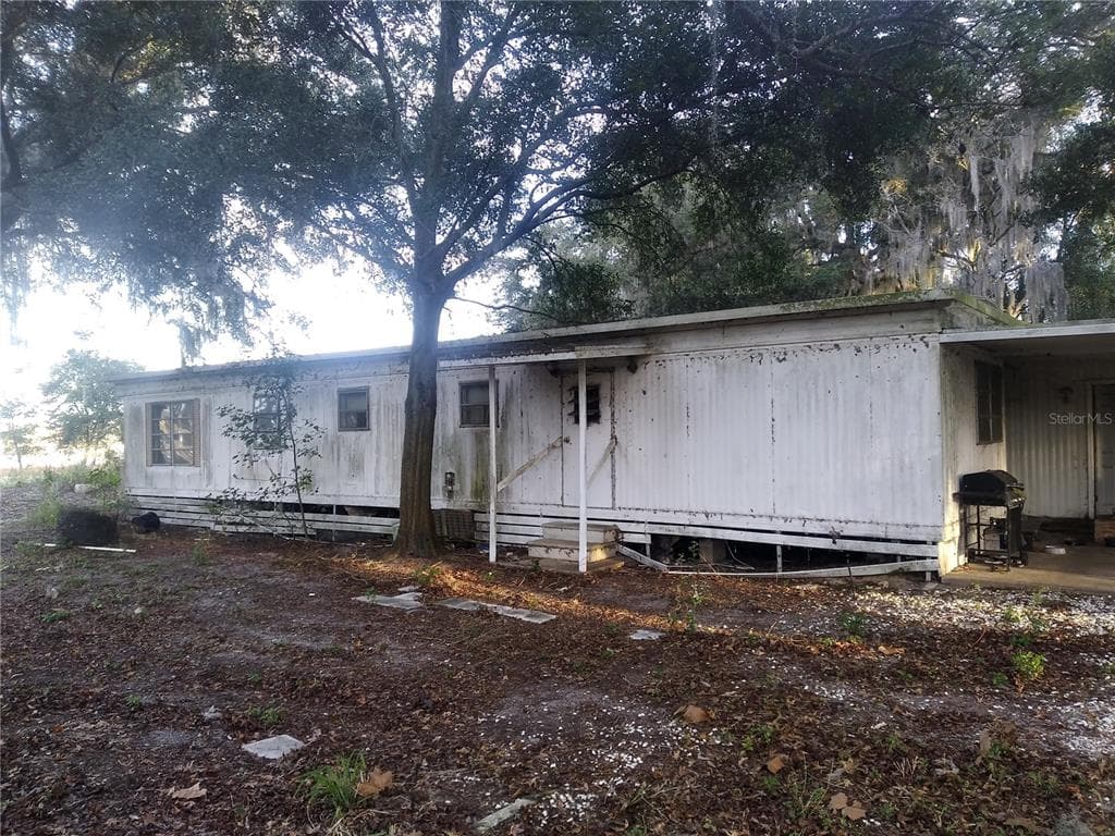 20121 S BUCKHILL ROAD CLERMONT, FL 34715