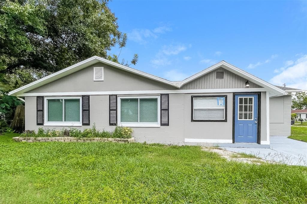8018 SANE PLACE TAMPA, FL 33610