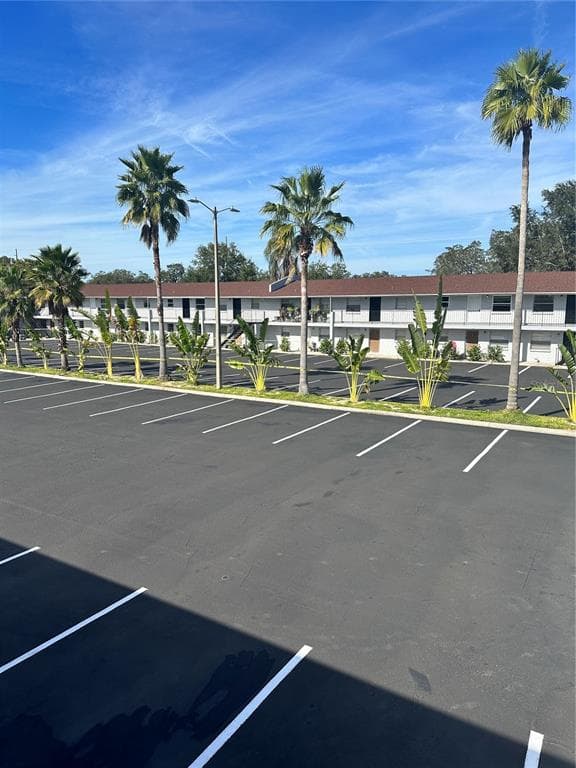 11314 N 52ND STREET UNIT C-18 TAMPA, FL 33617