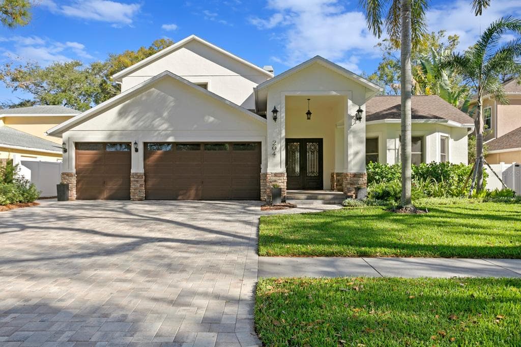 204 S COOPER PLACE TAMPA, FL 33609