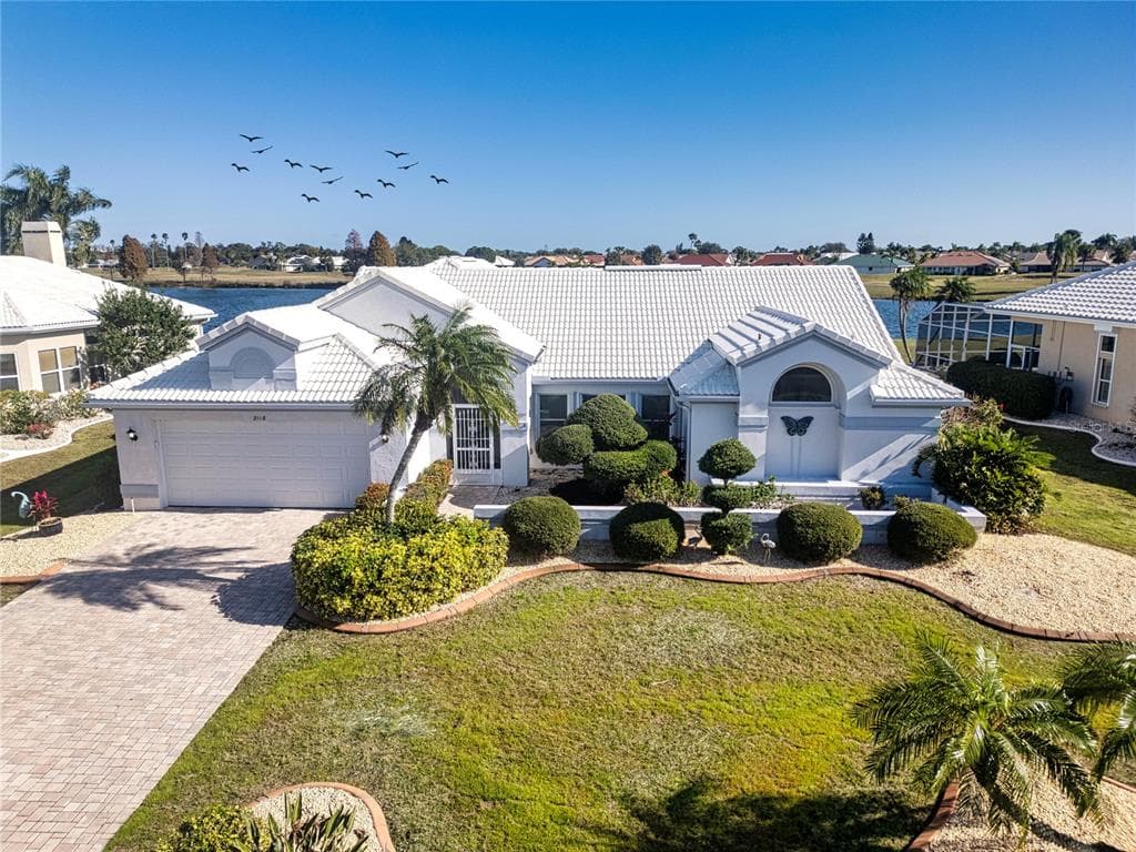 2118 NEW BEDFORD DRIVE SUN CITY CENTER, FL 33573