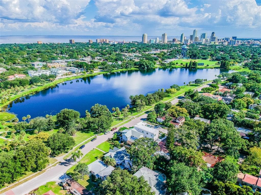 1823 5TH STREET N ST PETERSBURG, FL 33704