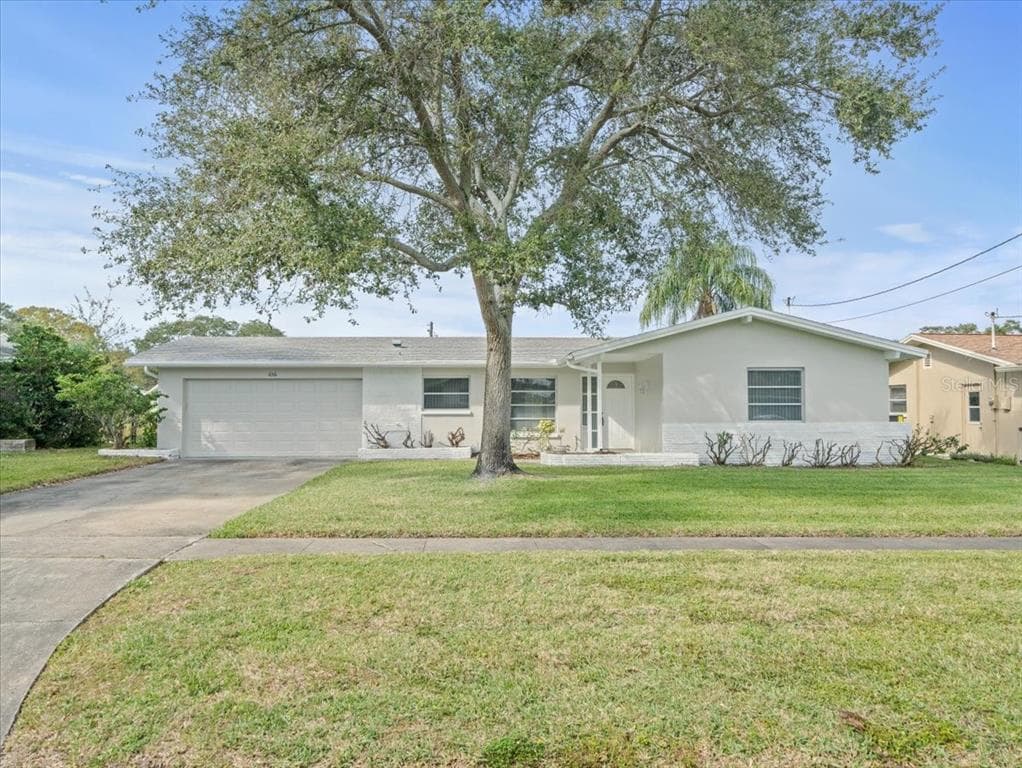656 GERSHWIN DRIVE LARGO, FL 33771