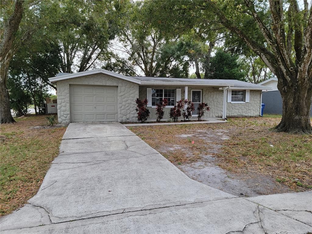 7226 MAGNOLIA VALLEY DRIVE NEW PORT RICHEY, FL 34653