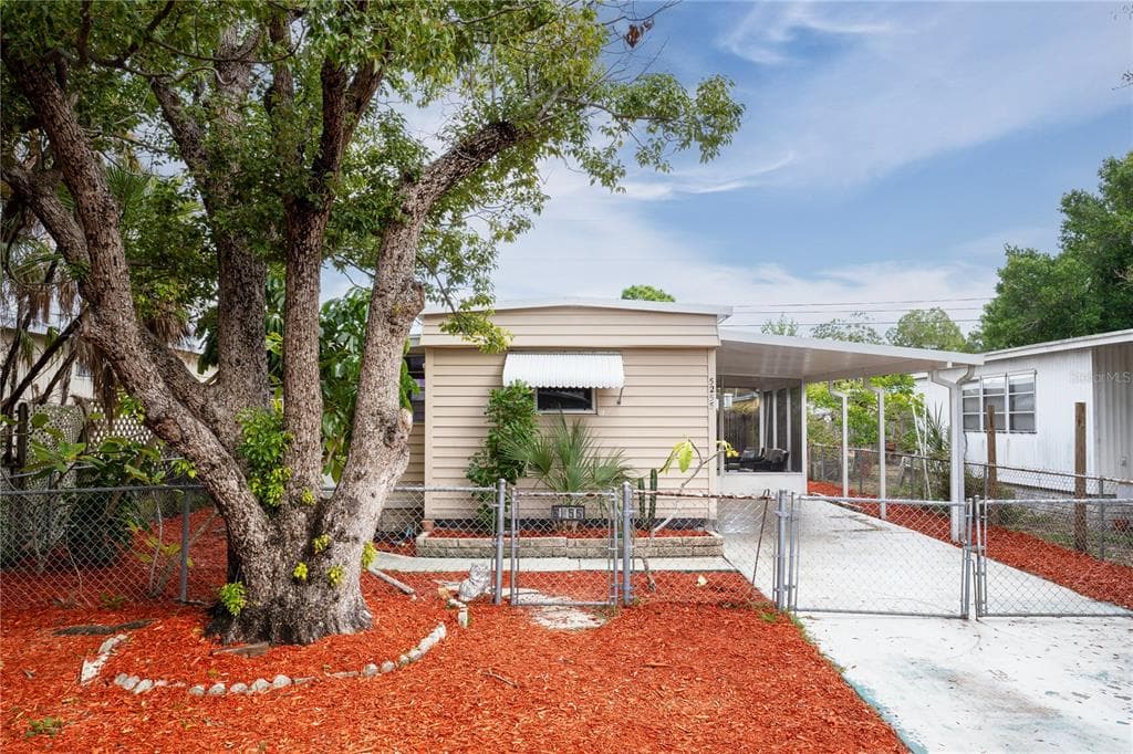 5255 E PARK STREET N ST PETERSBURG, FL 33709
