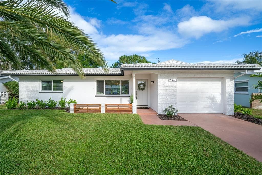 2361 FOREST DRIVE CLEARWATER, FL 33763