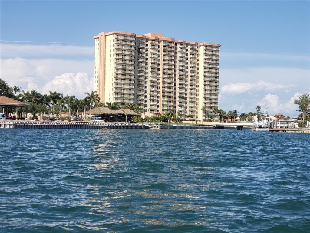 4900 BRITTANY DRIVE S UNIT 1804 ST PETERSBURG, FL 33715