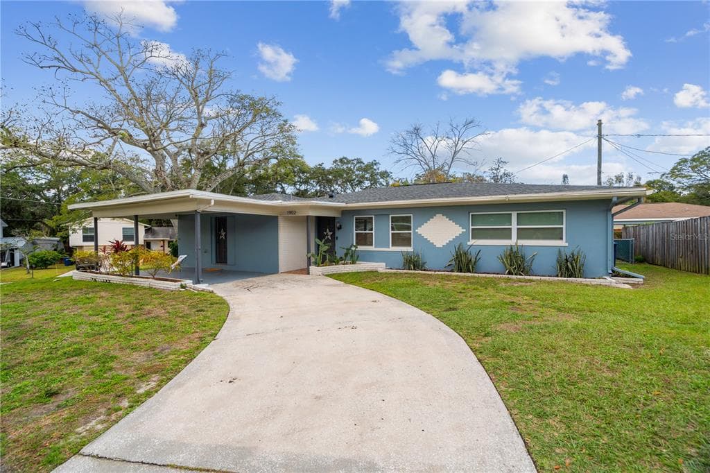 1902 E BROAD STREET TAMPA, FL 33610