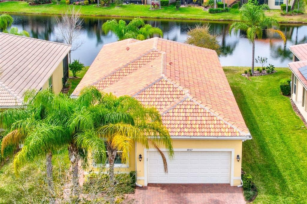 4807 SANDY GLEN WAY