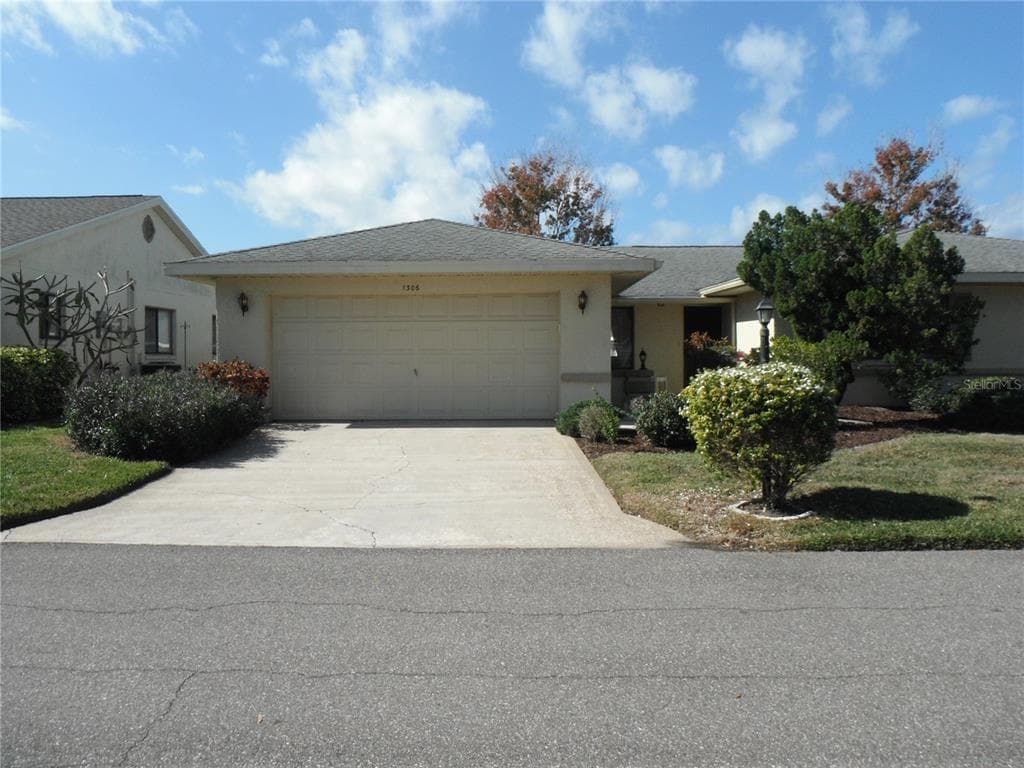 1306 IDLEWOOD DRIVE UNIT 53 SUN CITY CENTER, FL 33573