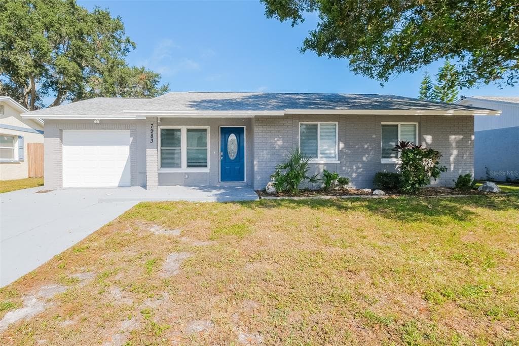 7983 SHADOW RUN DRIVE LARGO, FL 33773