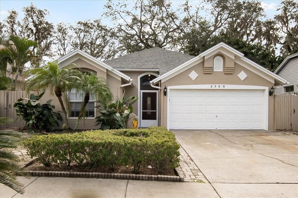 2309 OAKHURST COURT VALRICO, FL 33596