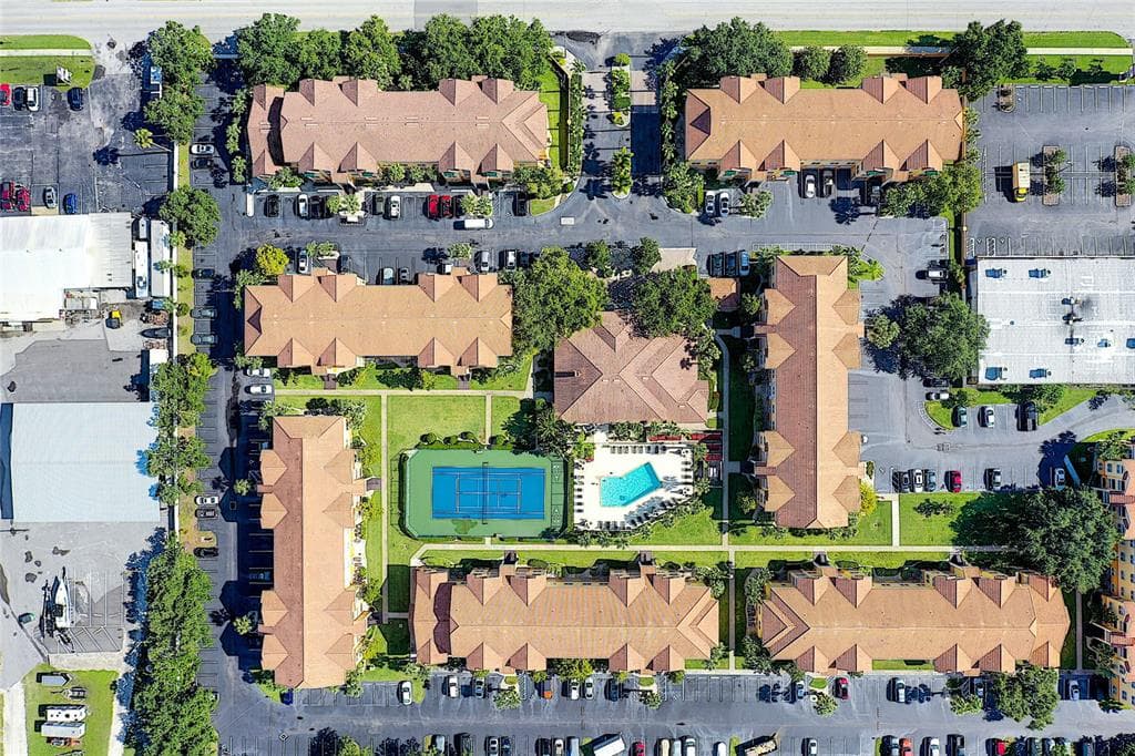 10764 70TH AVENUE UNIT 1101 SEMINOLE, FL 33772