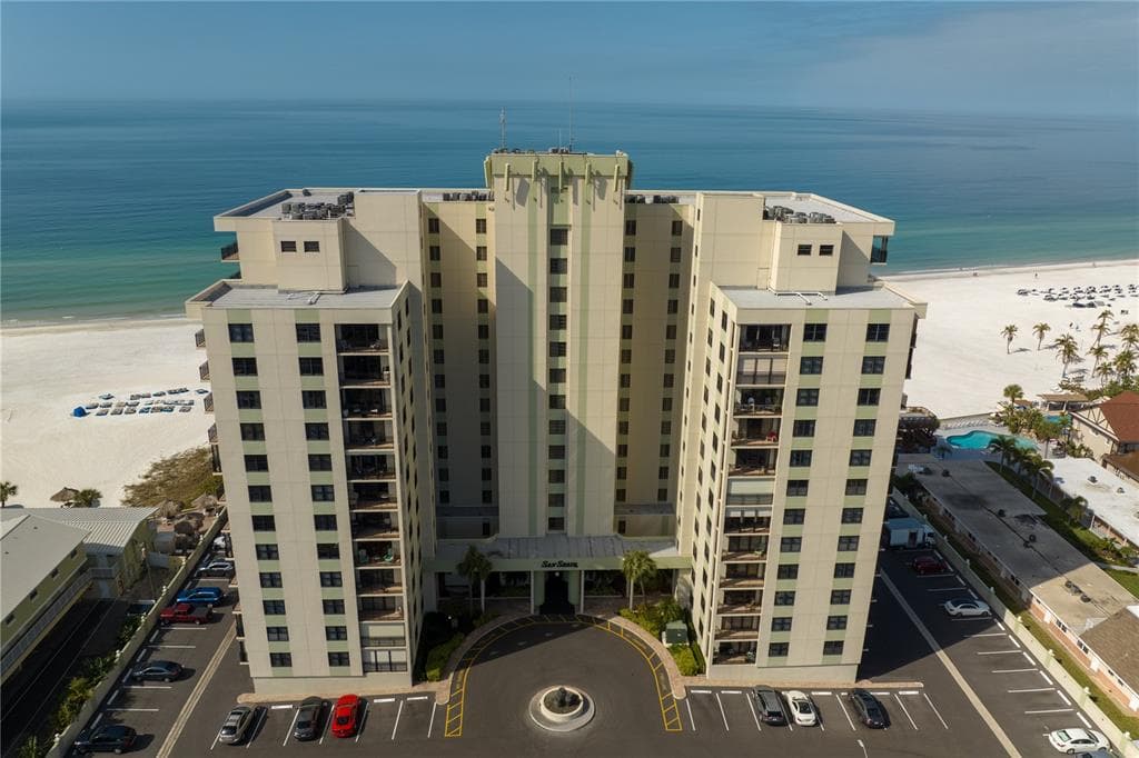 3820 GULF BOULEVARD UNIT PH1 ST PETE BEACH, FL 33706