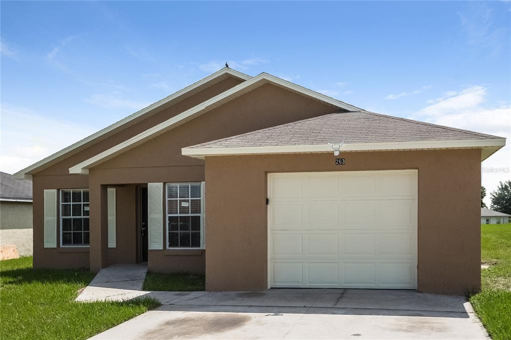 263 DIAMOND RIDGE BOULEVARD AUBURNDALE, FL 33823