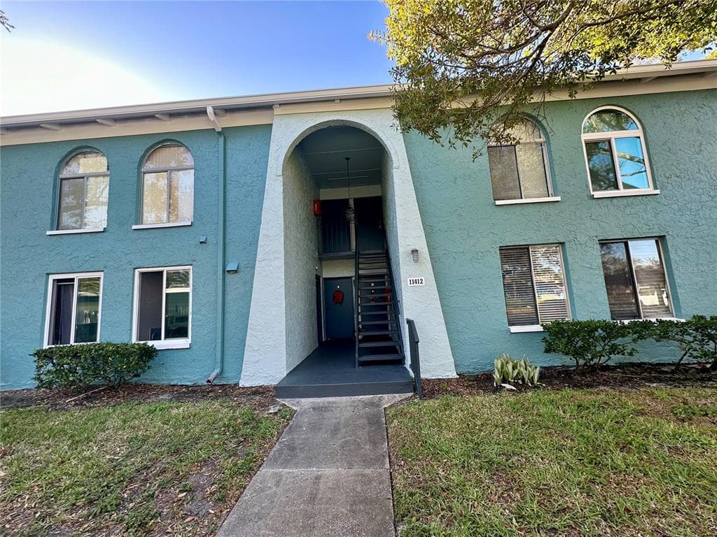 11412 2ND STREET N UNIT 2 ST PETERSBURG, FL 33716