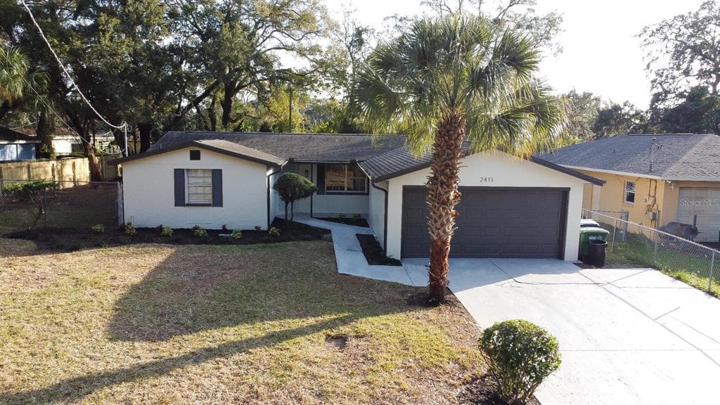 2411 E PALIFOX STREET TAMPA, FL 33610