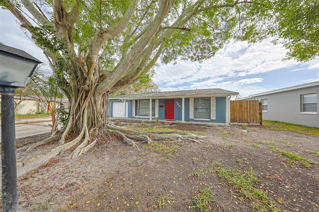 8457 TOBAY ROAD N ST PETERSBURG, FL 33702