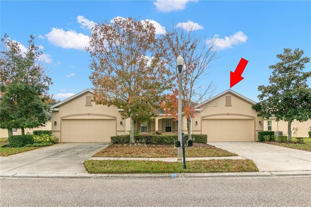 2116 BARRACUDA COURT HOLIDAY, FL 34691