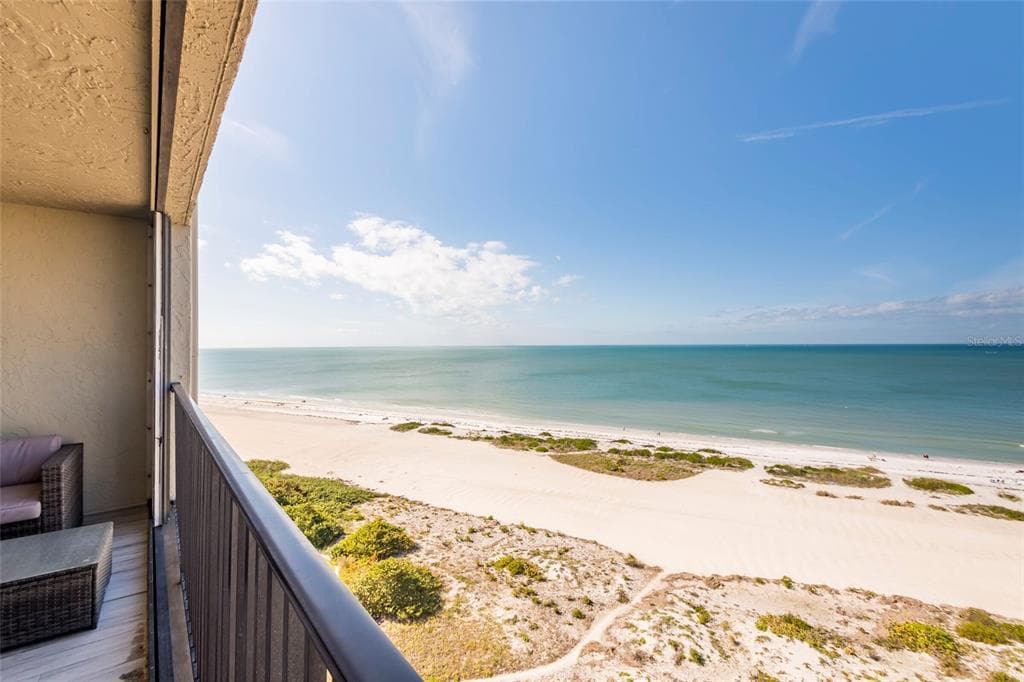 1290 GULF BOULEVARD UNIT 1402 CLEARWATER, FL 33767