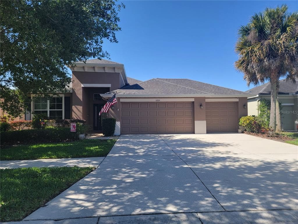 11204 WEMBLEY LANDING DRIVE LITHIA, FL 33547
