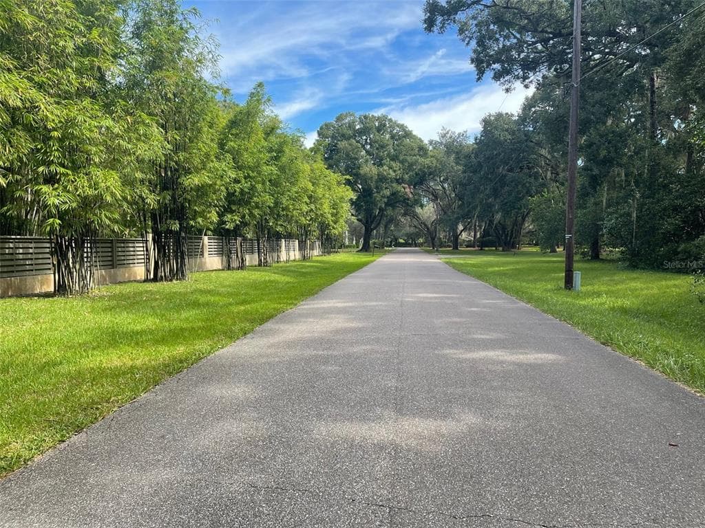 3520 BERGER ROAD LUTZ, FL 33548