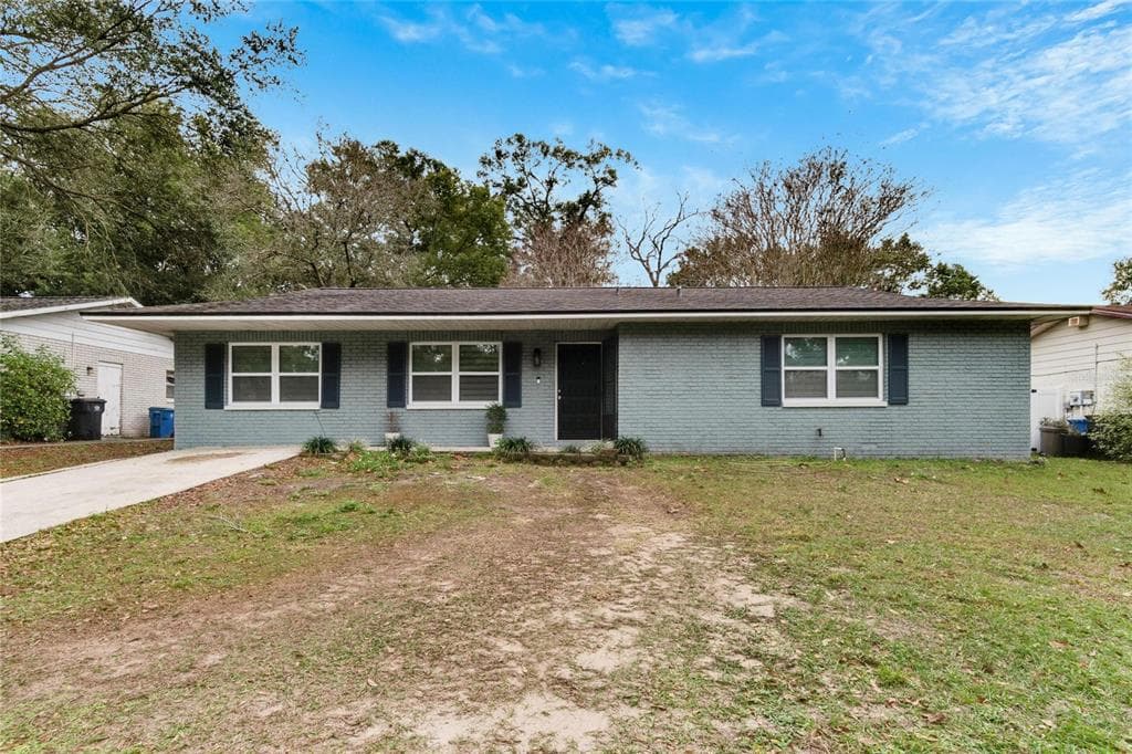 1205 OAK VALLEY DRIVE SEFFNER, FL 33584