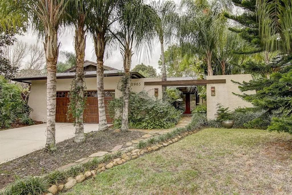 2965 AMBLEGLEN COURT CLEARWATER, FL 33761