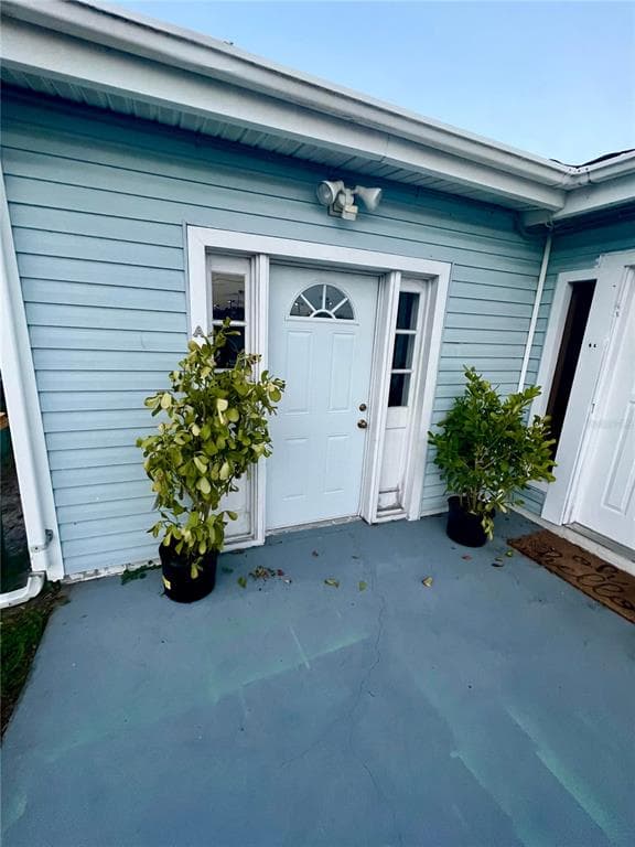 8463 74TH AVENUE N SEMINOLE, FL 33777