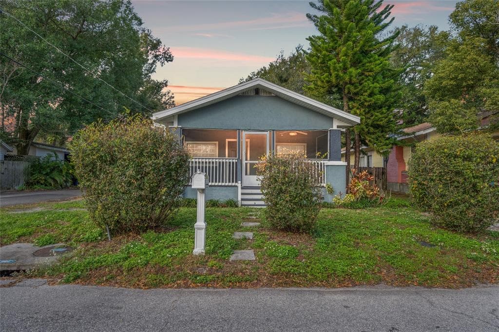 6702 N HIGHLAND AVENUE TAMPA, FL 33604