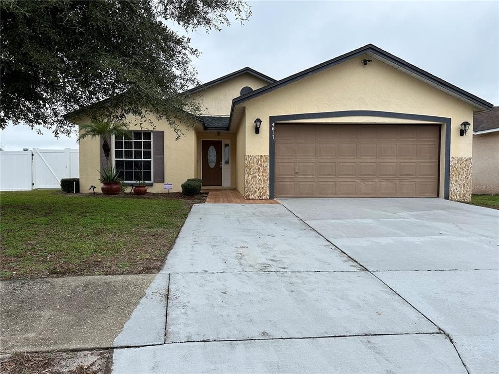 4617 CRIMSON COURT PLANT CITY, FL 33566