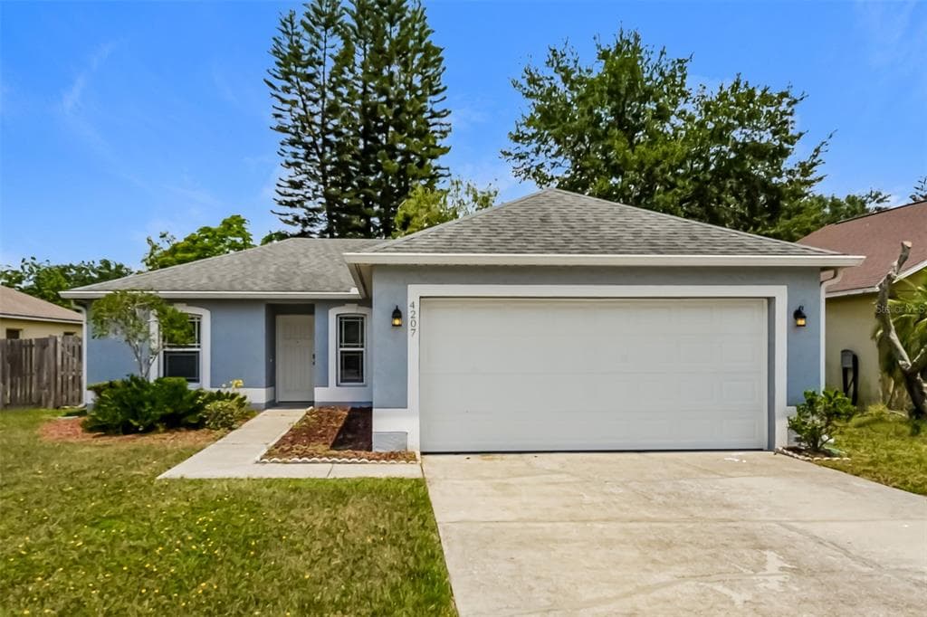 4207 MENDENWOOD LANE ORLANDO, FL 32826