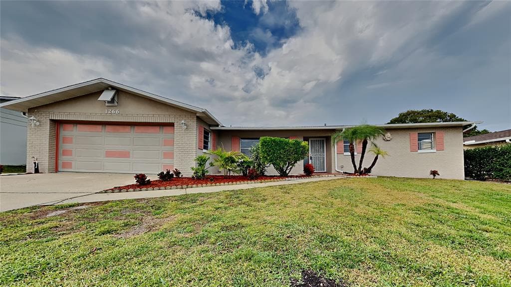 1266 GLADSTONE DRIVE DELTONA, FL 32725