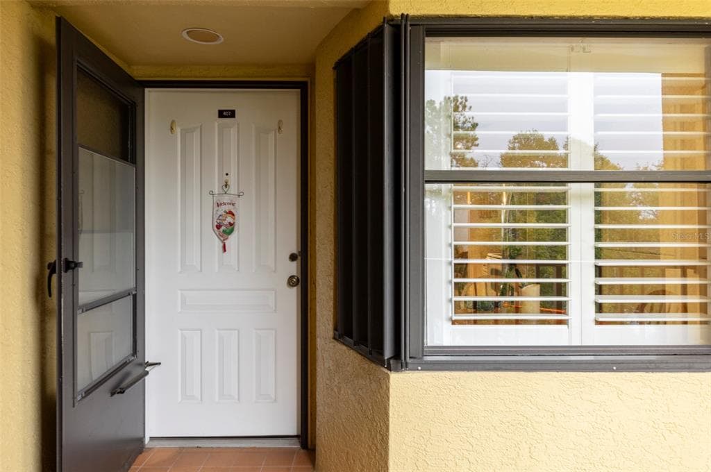 5849 PARK STREET N UNIT 407 ST PETERSBURG, FL 33709