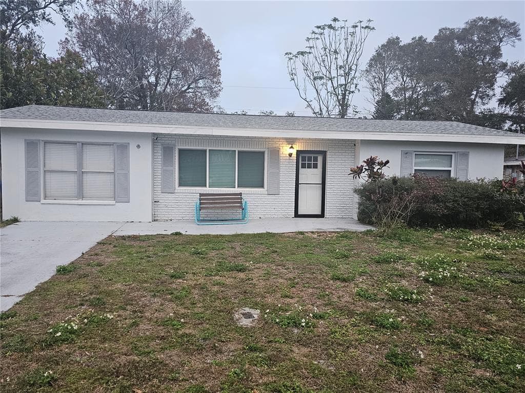 2893 WEBLEY DRIVE LARGO, FL 33771