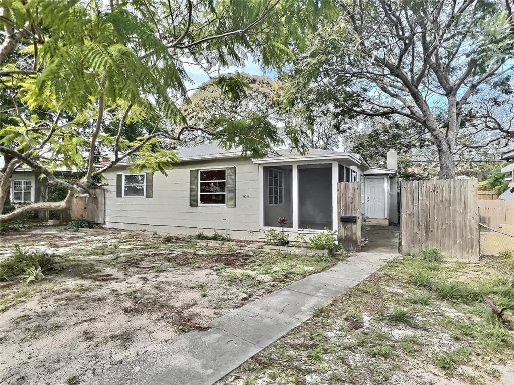 6311 2ND AVENUE S ST PETERSBURG, FL 33707