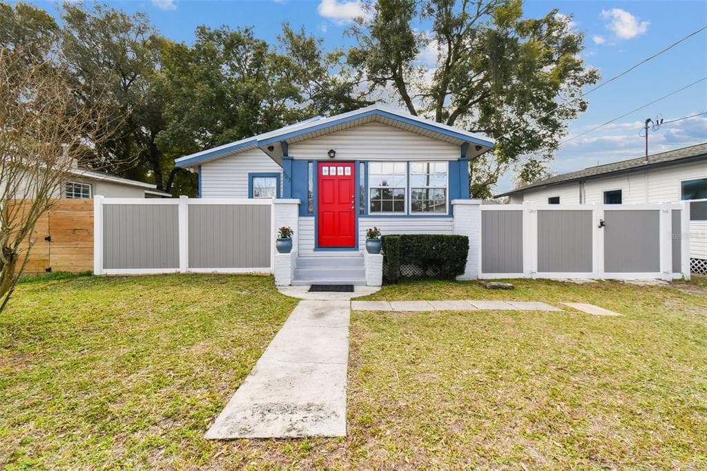 503 E CLUSTER AVENUE TAMPA, FL 33604